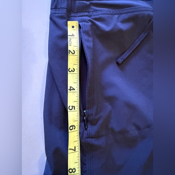 Athleta Featherweight Jogger Travel Sport Pants Black Full Lining Gray 4 - Picture 13 of 16